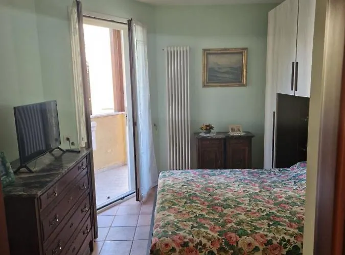 Rosy Apartment